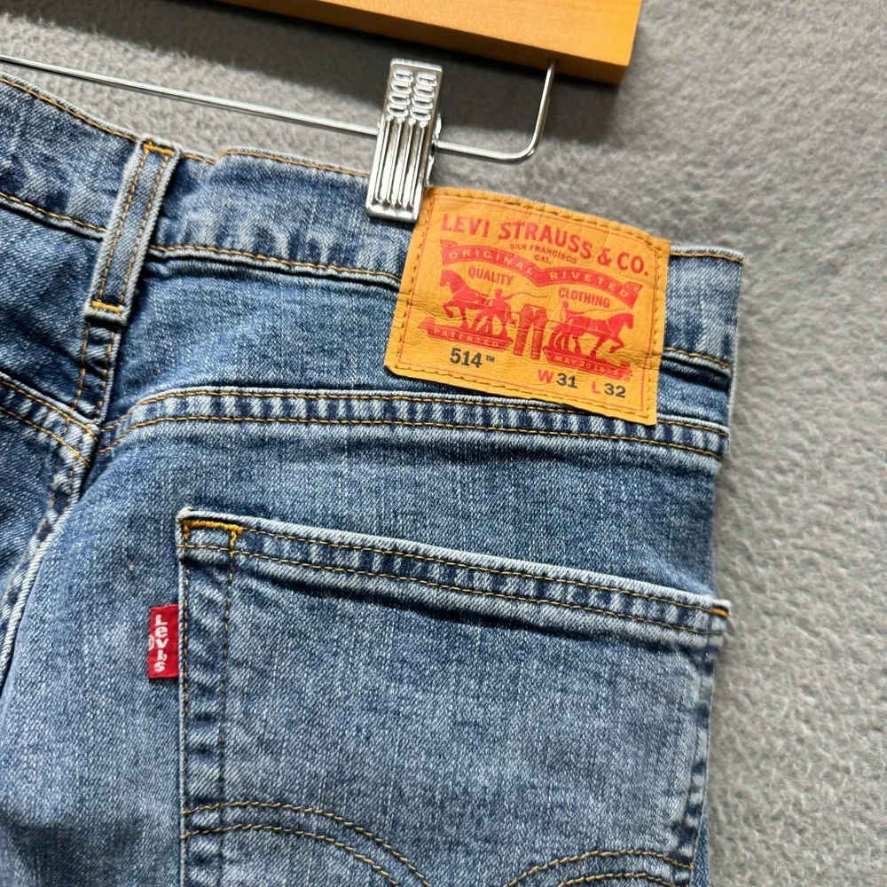 Levi's 514 Jeans Mens 31x32 ACTUAL Straight Fit Blue Denim Classic